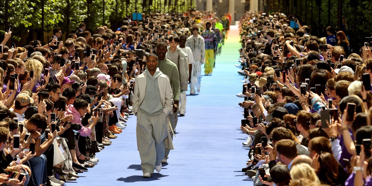 Everything at Virgil Abloh&#39;s First Louis Vuitton Show - PAPER