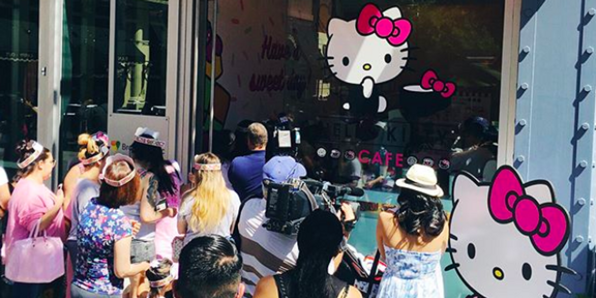Hello Kitty Cafe opens at Santana Row, people lose their minds over the