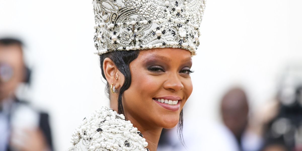 Rihanna Immortalizes Her Iconic Clapback With Fenty Eyeliner