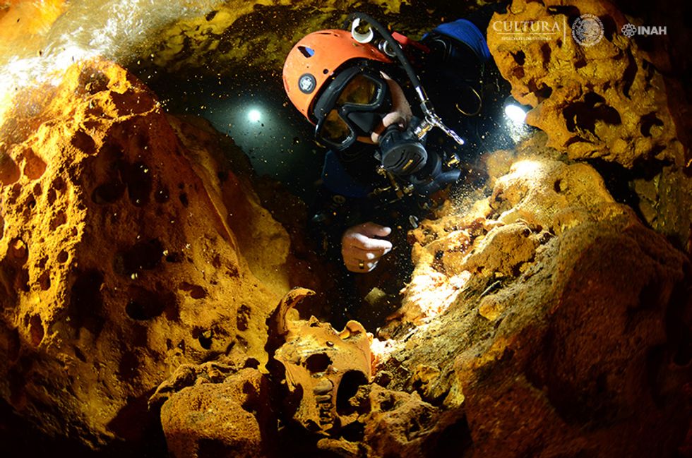 divers-discover-world-s-largest-underwater-cave-system-filled-with