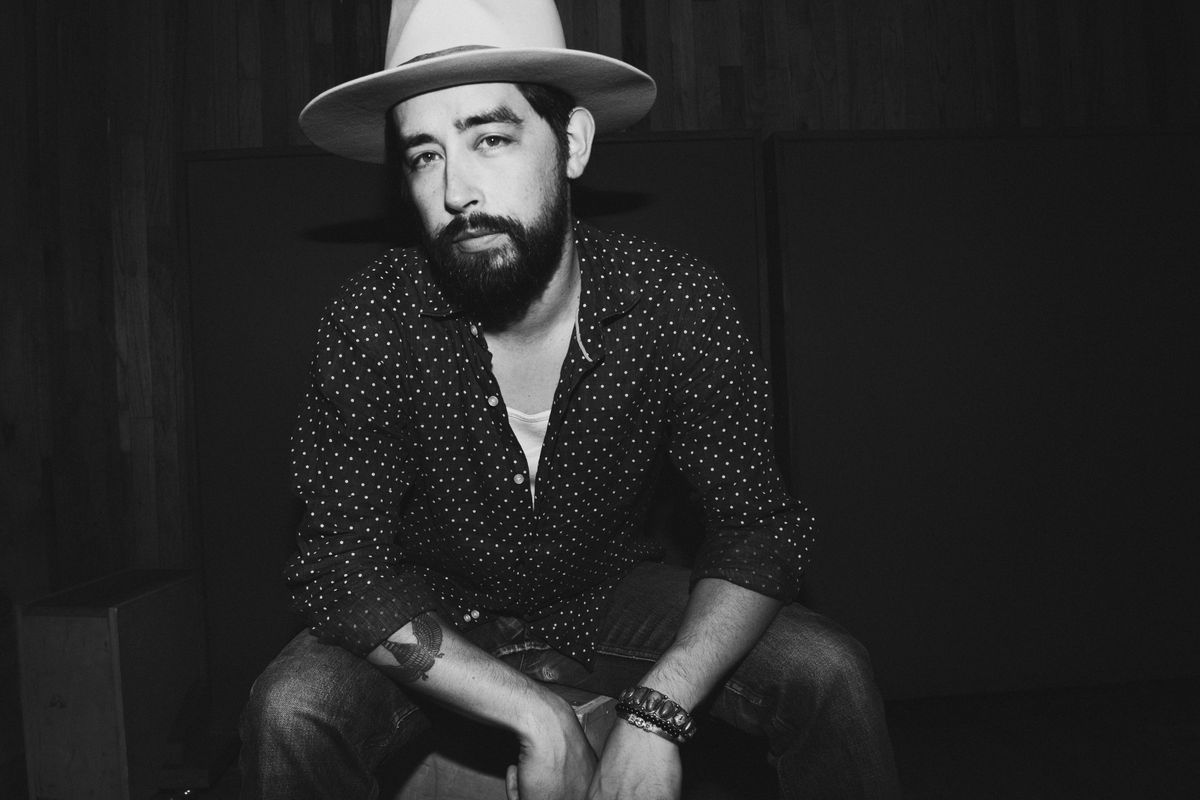 INTERVIEW | Talking With Jackie Greene