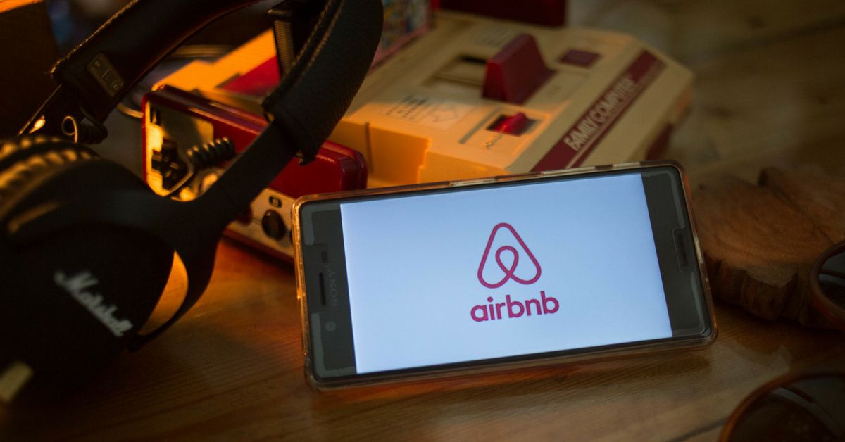 Man Denied Airbnb Rental By Host Because 'There's No Blacks Allowed In The Building'