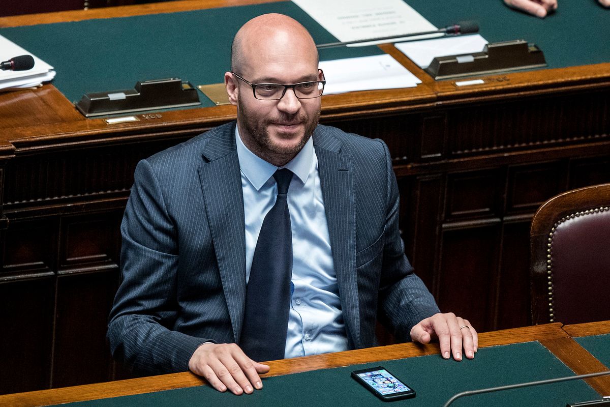 Disabili e anziani tartassati dal fisco e costretti al nero