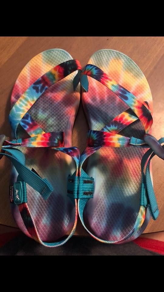 10 Reasons Tie Dye Chacos Are The Best Shoe You've Ever Seen