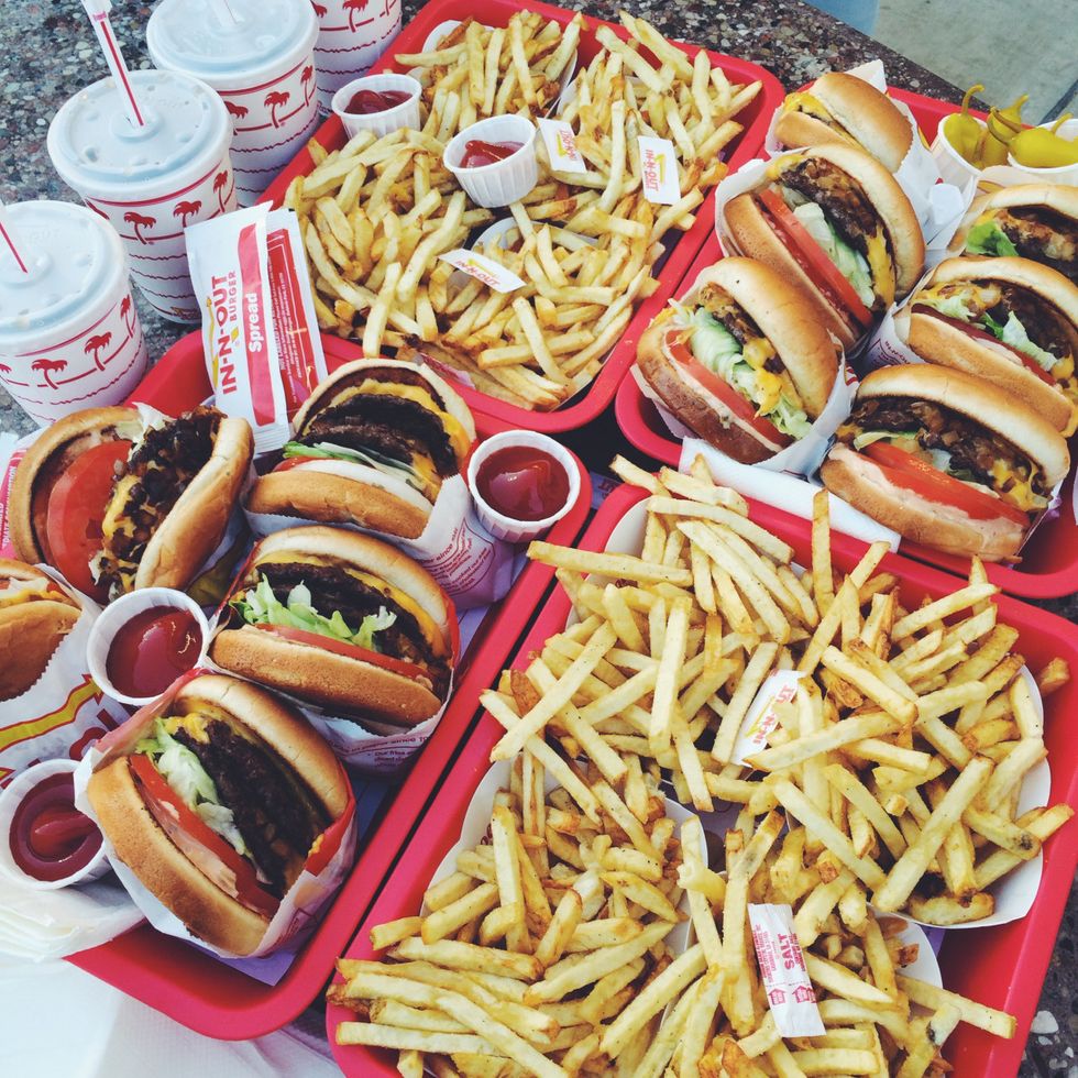 Unpopular Opinion: In-N-Out is better than whataburger and here's why