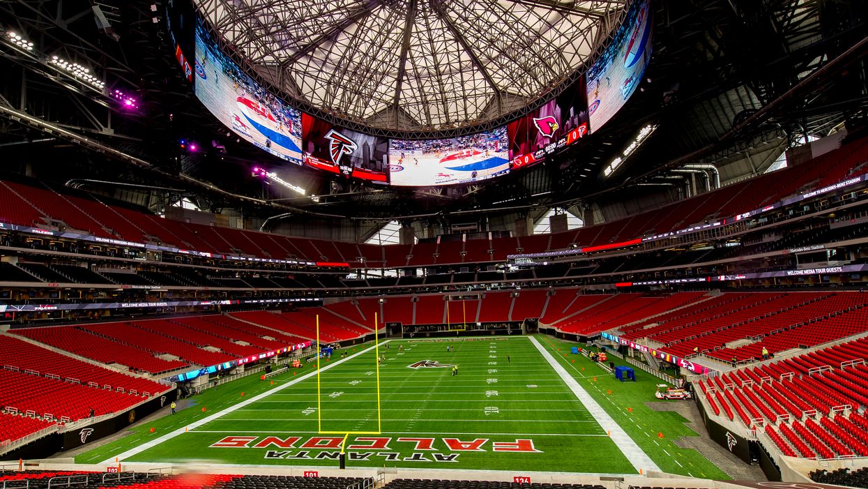 Watch the roof of Mercedes-Benz Stadium open in Atlanta