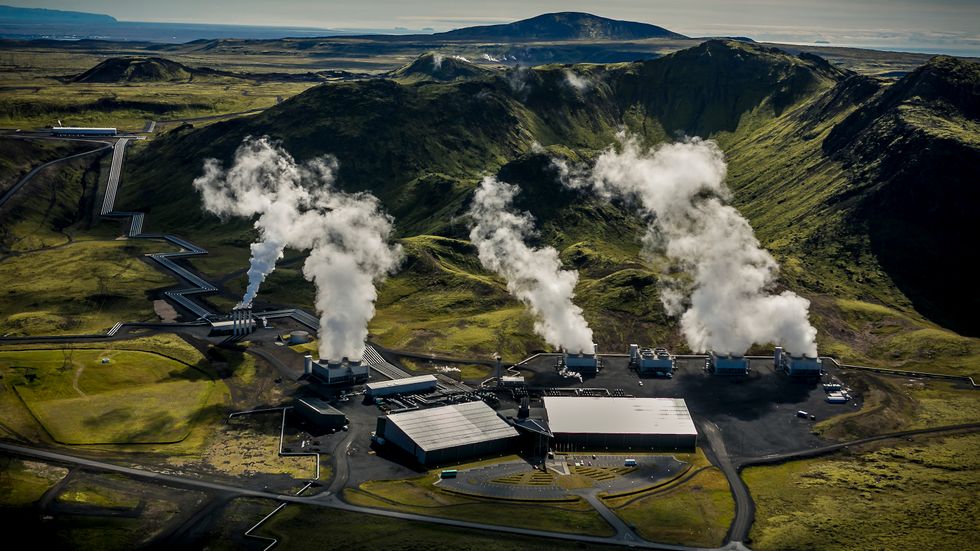 Technology That Sucks CO2 From Ambient Air is Already Used Commercially in Switzerland and Iceland