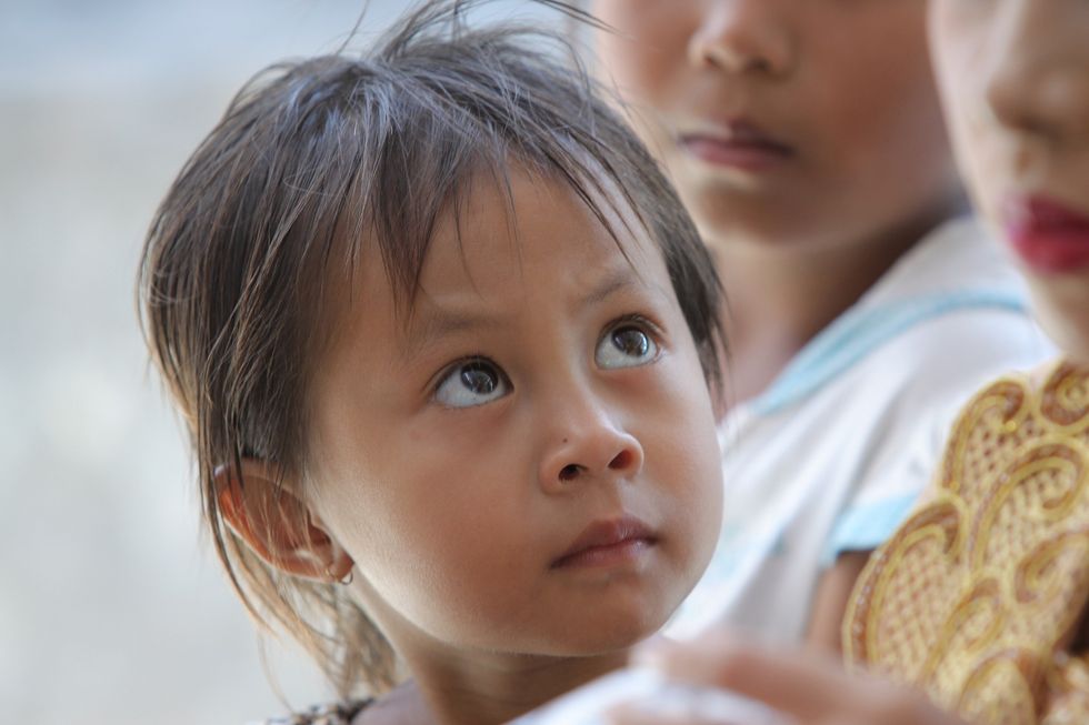 How Growing Up Bilingual Affects Cognitive Development