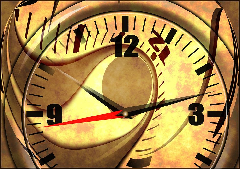Trippy clock.
