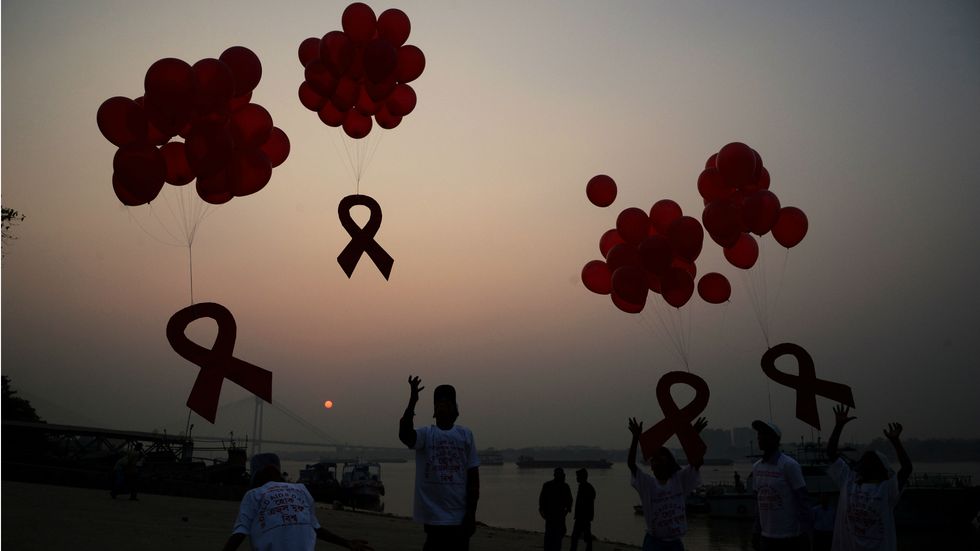 New drug capsule may allow weekly HIV treatment