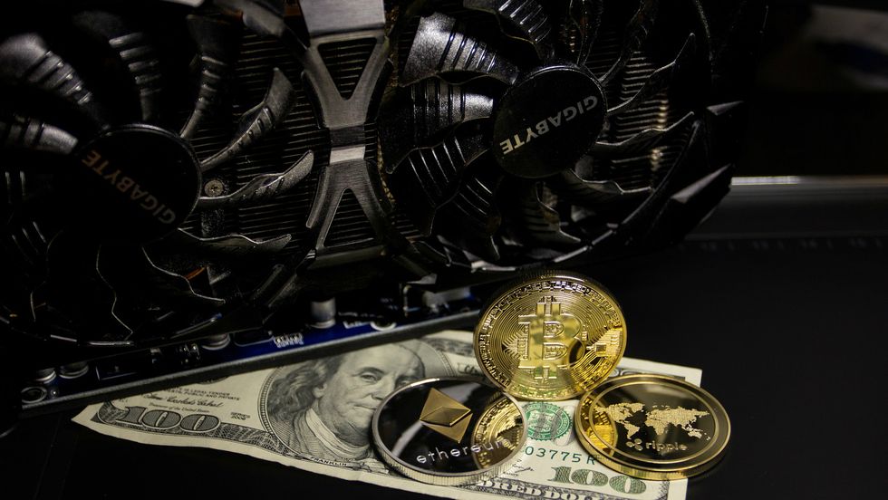 New paper says Bitcoin network uses as much energy as Ireland, but not all agree