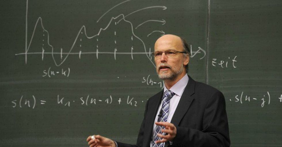 Amused Professors Reveal The Worst Paper They've Ever Received From A Student.
