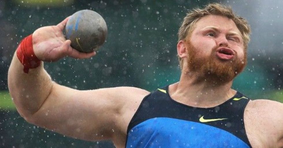 Athletics And Comedy Unite! These Pictures Put The Comedy Into Sports.