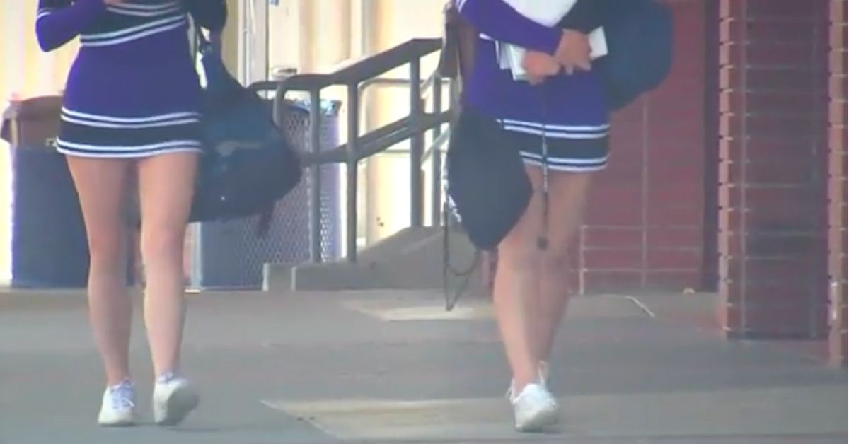 School's Controversial New Dress Code Has Students In This District Cheering