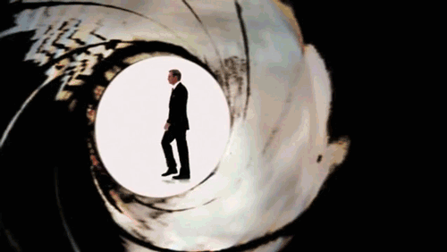Il futuro di Bond: nero e femminista. 007 si adegua al politically correct