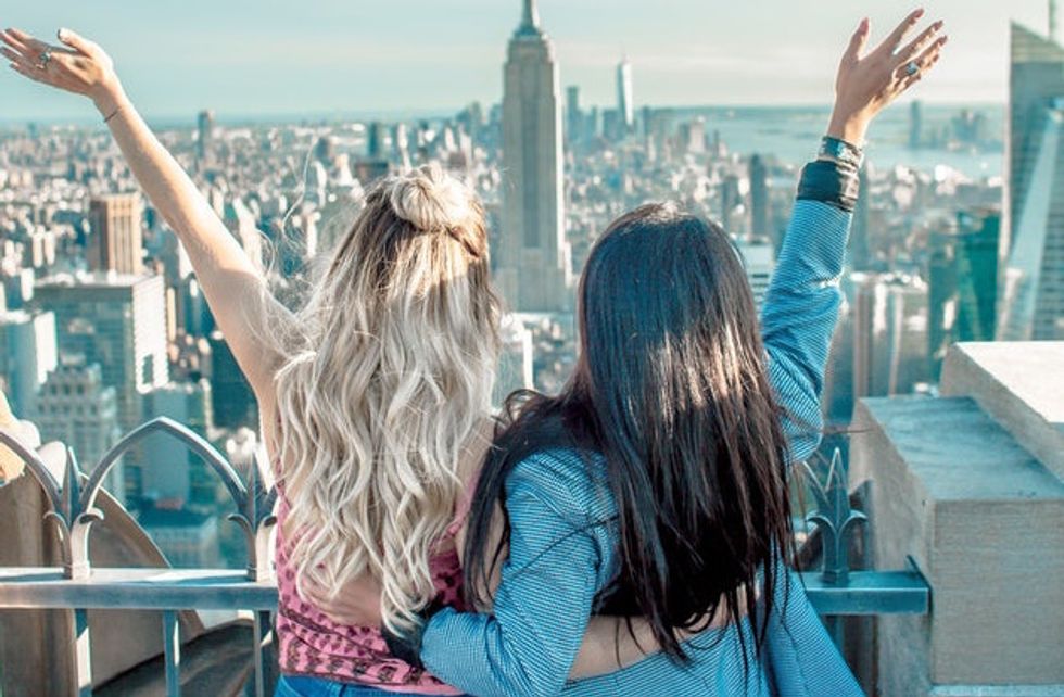 20 Things You and Your BFF Do When One Of You Is Talking To A Boy