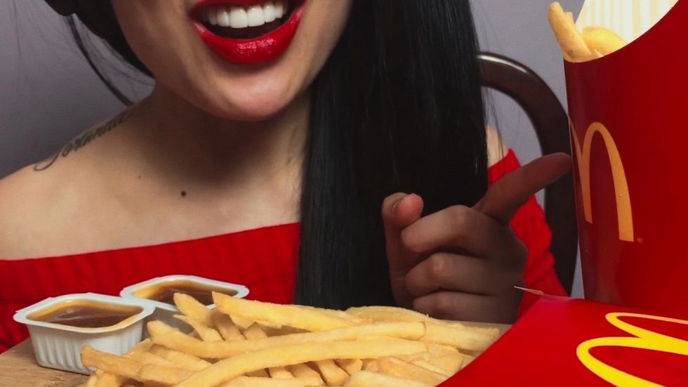 17 Reasons French Fries Are Better Than American Guys