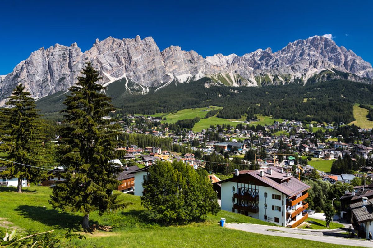 Benetton, festa a Cortina il giorno dopo la tragedia