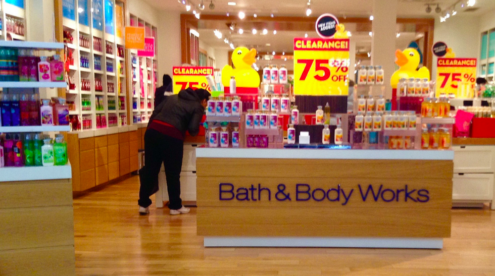 6 Things You'll Only Learn From Working At Bath & Body Works
