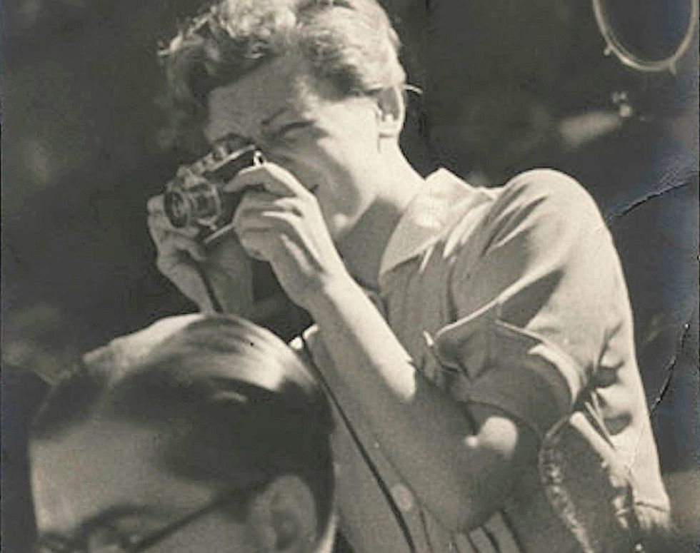 «La ragazza con la Leica fu un talento, anche nell’inventarsi Robert Capa»