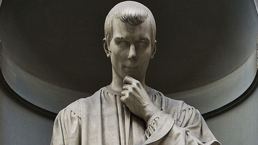 Machiavelli Statue