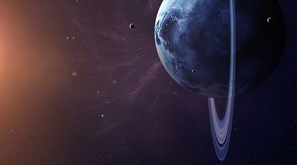 Uranus' Strange Magnetosphere Switches Open and Closed, Letting in Solar Wind