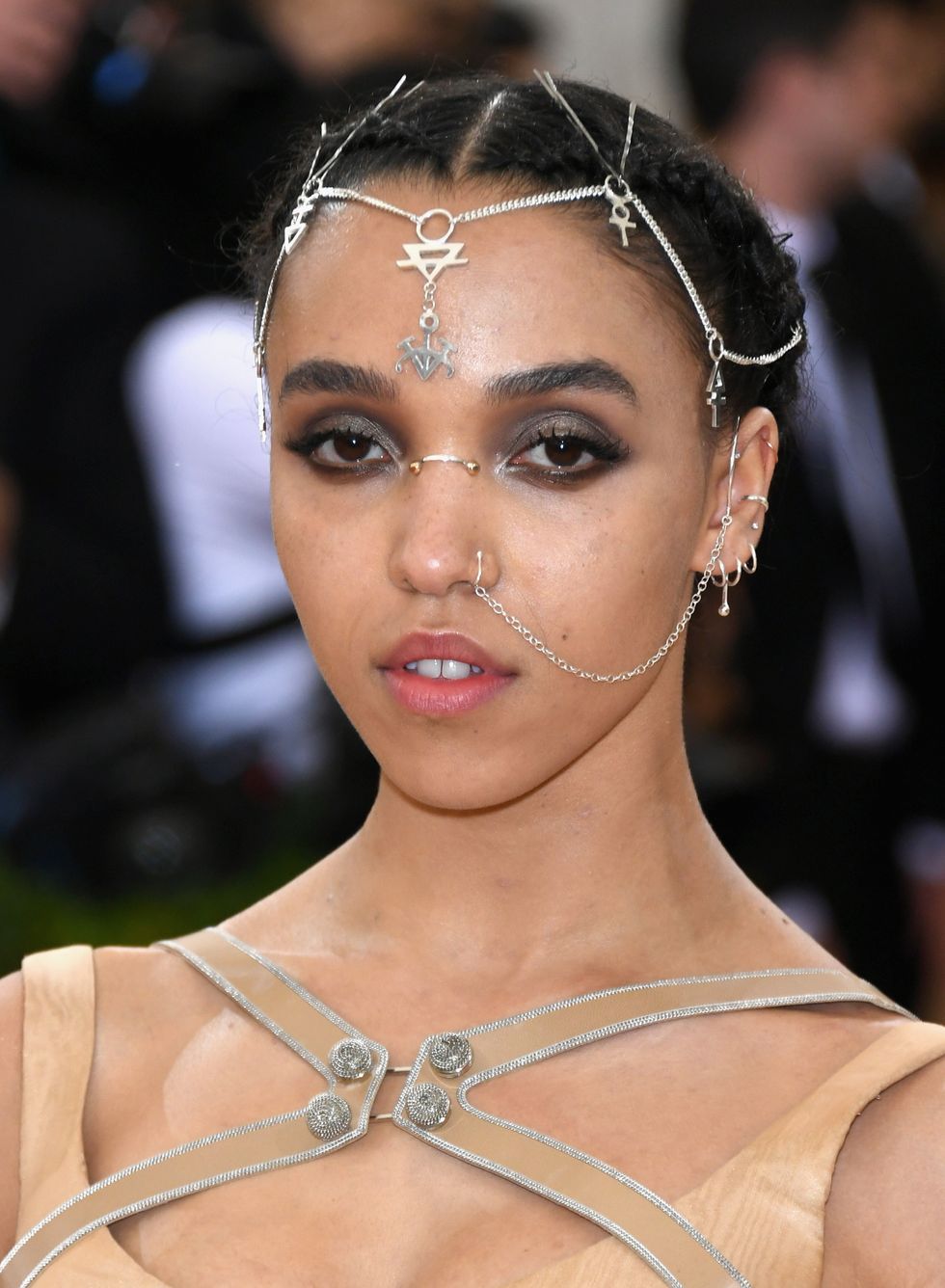 All The Details Behind FKA twigs’ Stunning Back Tattoo At The 2016 Met