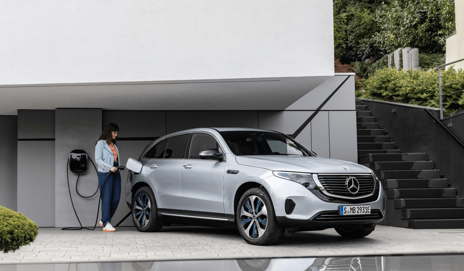 Mercedes squares up to Jaguar, Audi and Tesla with electric EQC