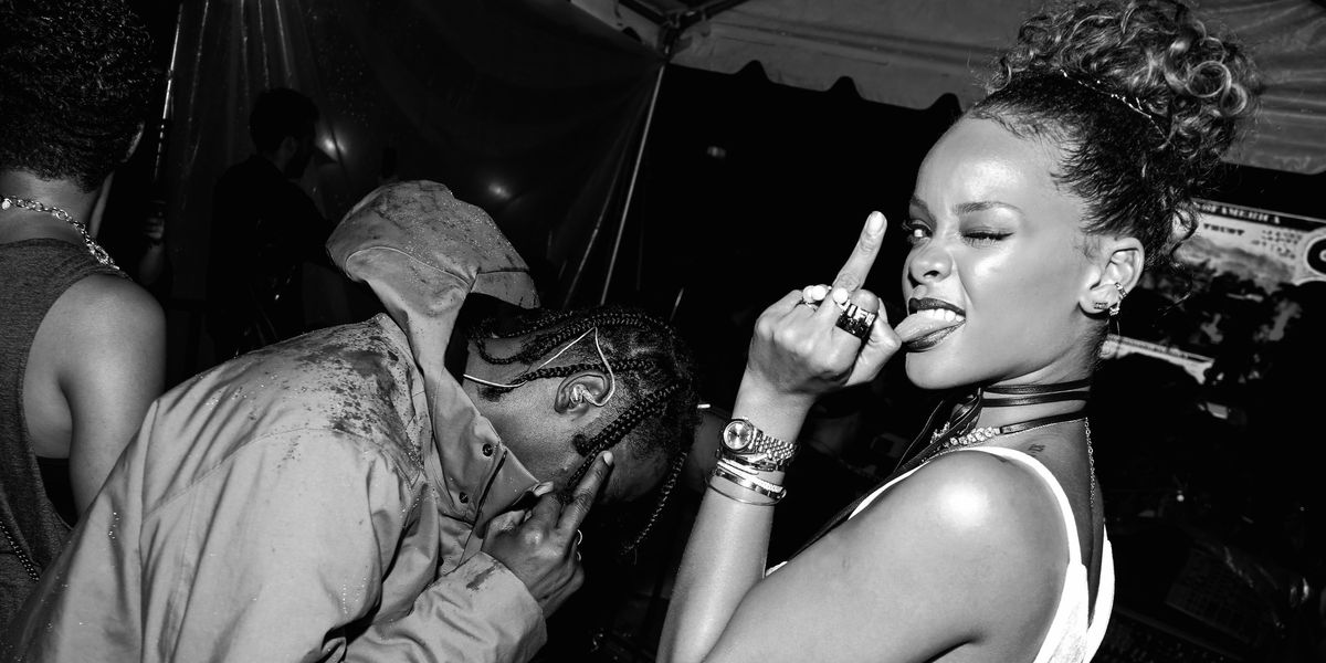Rihanna Is All About Her New Metallic Lipgloss