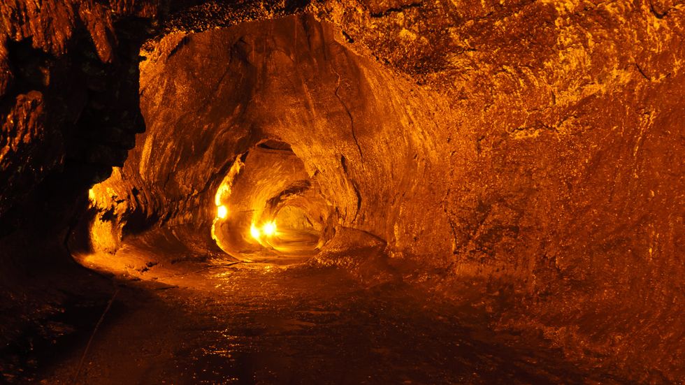 Ancient Lunar Lava Caves Could Host Human Colonies
