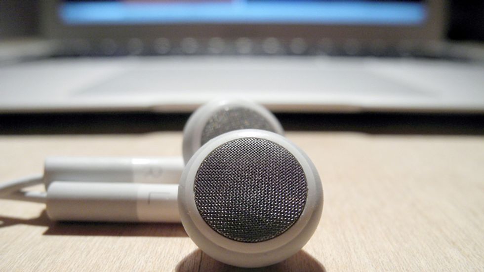 Music Can Help You Be Productive, As Long As It’s The Right Music Big