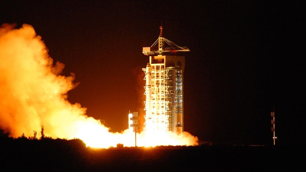 Quantum satellite lifts off