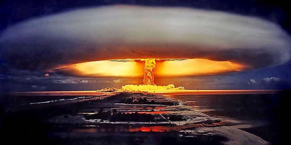 Test of a French hydrogen bomb in the South Pacific. 1968.