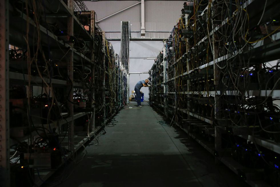 Bitcoin mining: What is it? Why does it consume so much energy? - Big Think