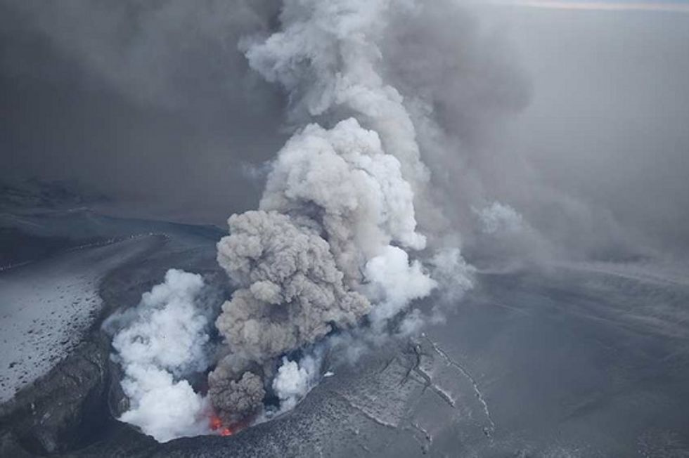 Eruption At Eyjafjallajökull Becomes More Explosive Big Think