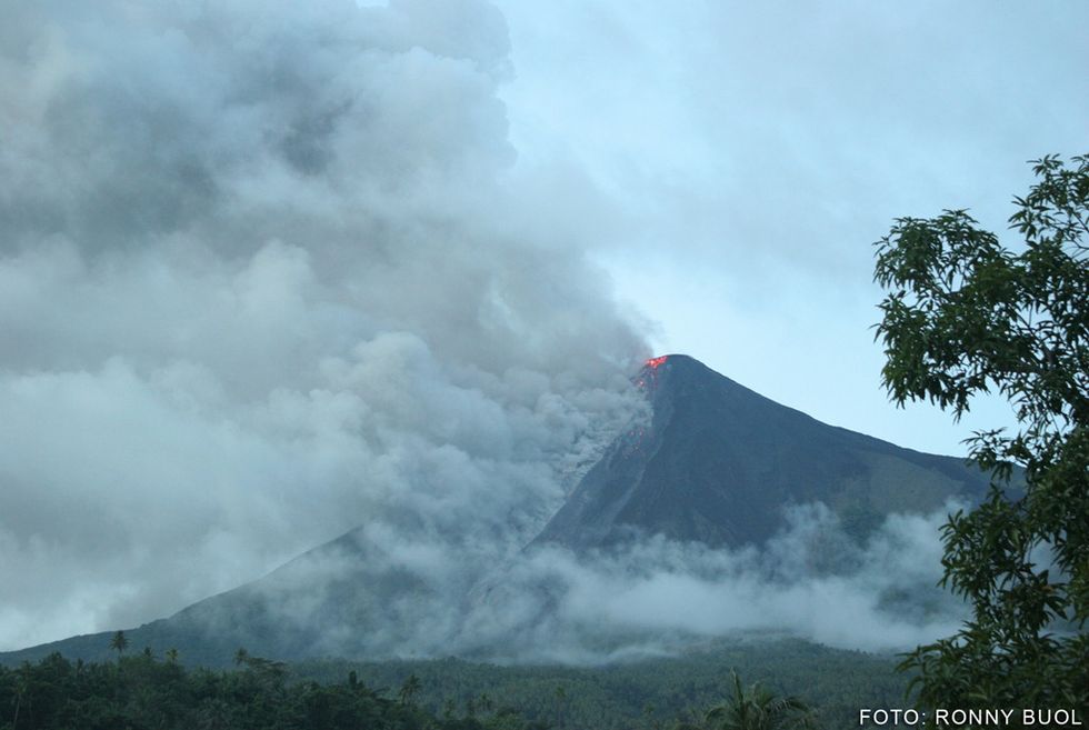 Busy in Indonesia: Lahars at Merapi and pyroclastic flows at ...