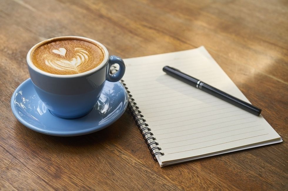 https://pixabay.com/en/coffee-pen-notebook-caffeine-cup-2306471/