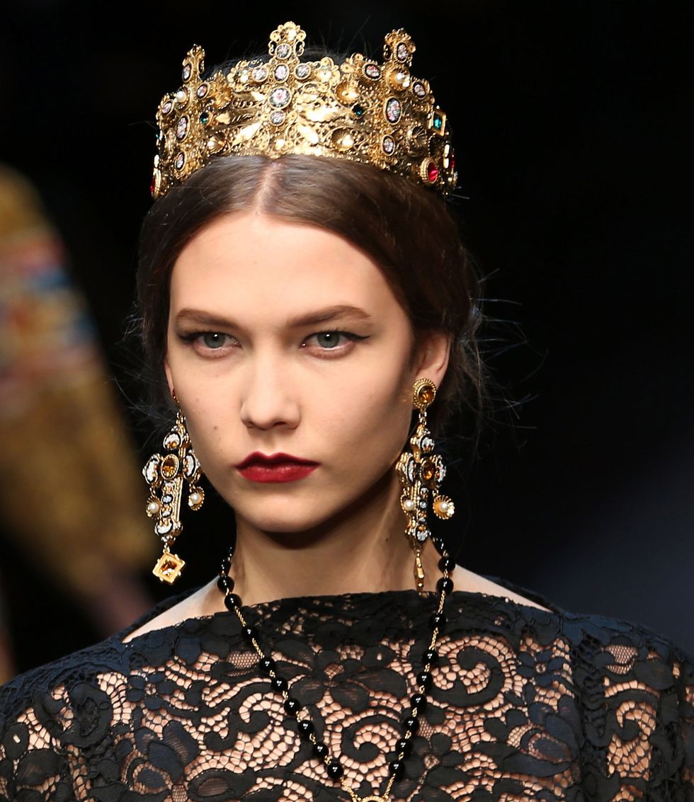 Dolce & Gabbana Fall 2013 Beauty How To - NYLON