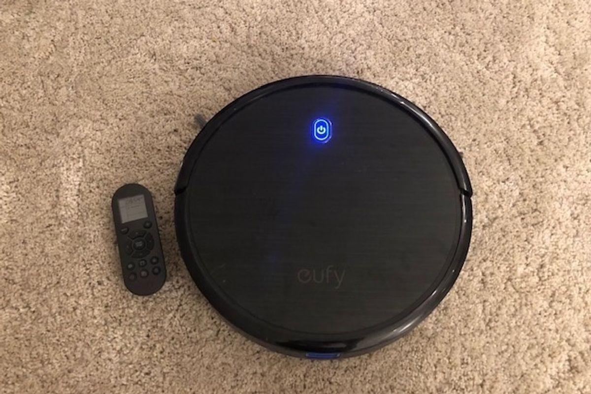 Mindful gidsel tidevand Review: Eufy Boost IQ Robovac 11S is a slim, powerful vacuum - Gearbrain