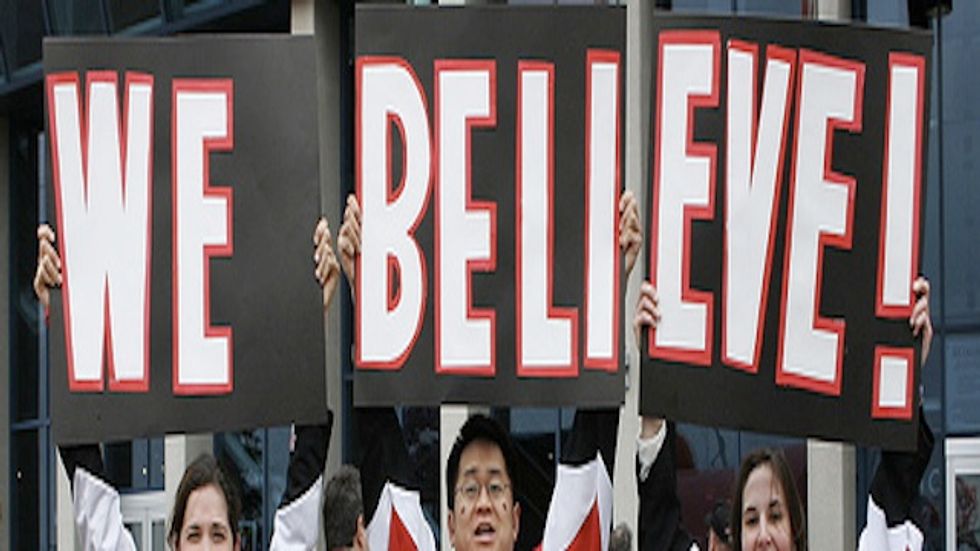 Study: Sugar Pills Heal People Who Believe They Will Work