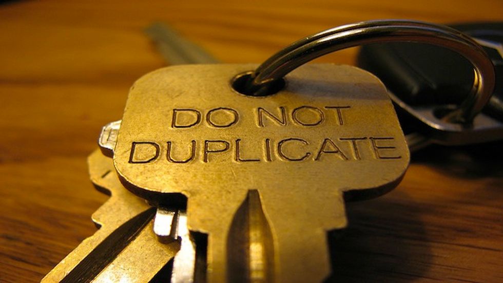 Duplicate key value. Дублирование. Дублирование картины.