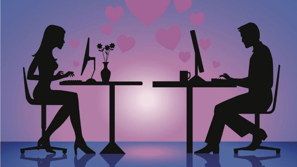 Looking For New Love Online is a Major Cause of Divorce - BUSTED