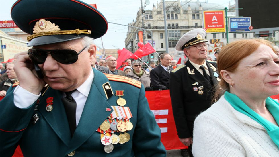 For Dictators, Neither Carrots nor Sticks