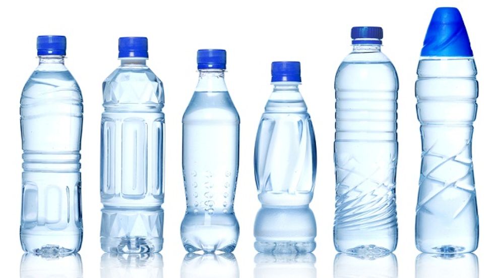 A Water Bottle That Can Fill Itself Up