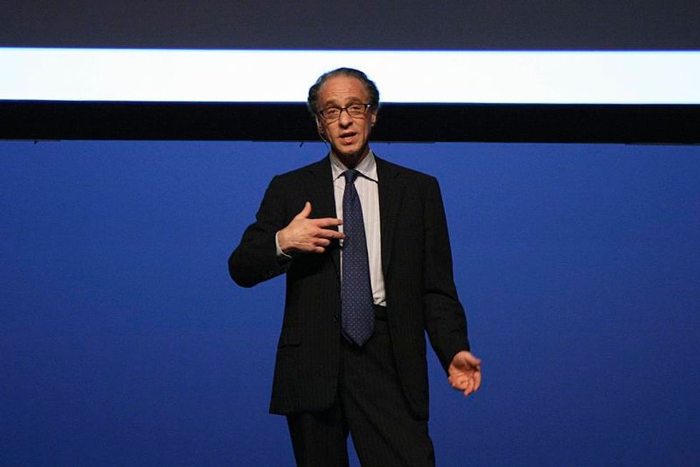 Why Ray Kurzweil's Predictions Are Right 86% of the Time