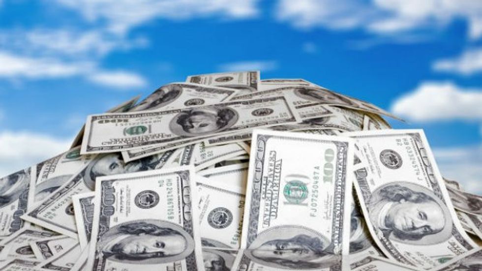 The Fiscal Cliff Deal Hits the Rich the Hardest