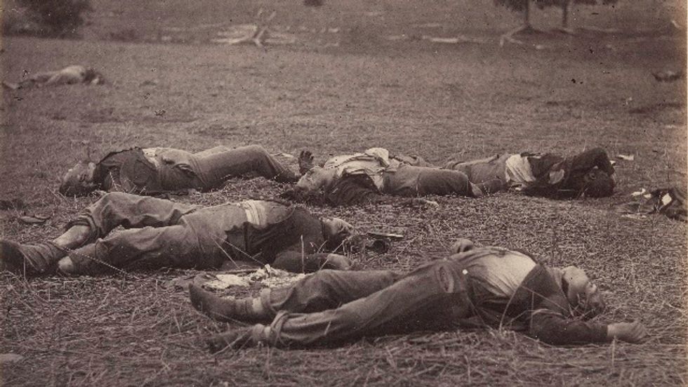 How Photography Feeds Our Fascination With the Civil War