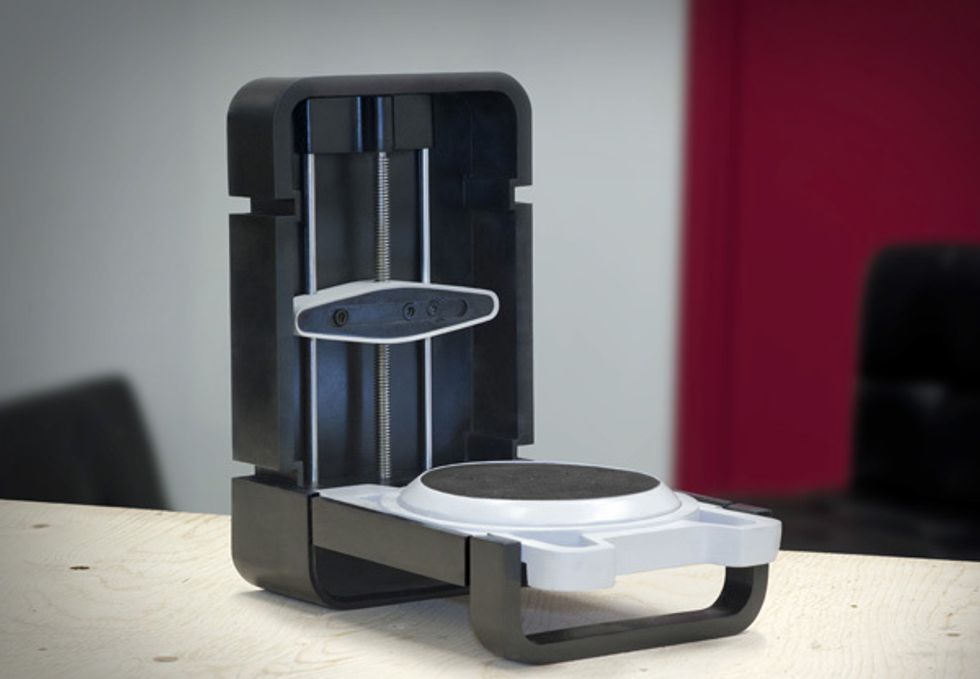 Matterform’s Affordable Home 3D Scanner Outgrows Production Facility and Now Has Color Scanning