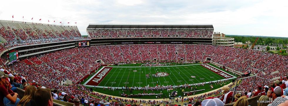 The 10 Stages Of A 2:30 P.M. Kickoff, As Told By Alabama Students