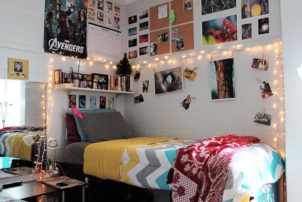 8 DIY Dorm Room Decors You Don't Need To Be Majoring In DIY-ing To Make